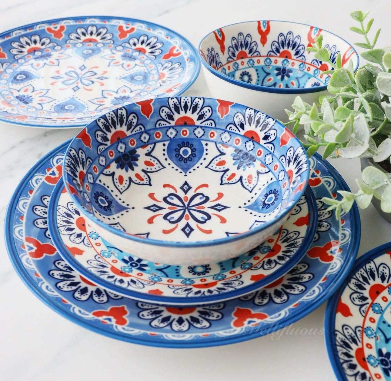 Premium kitchenware display